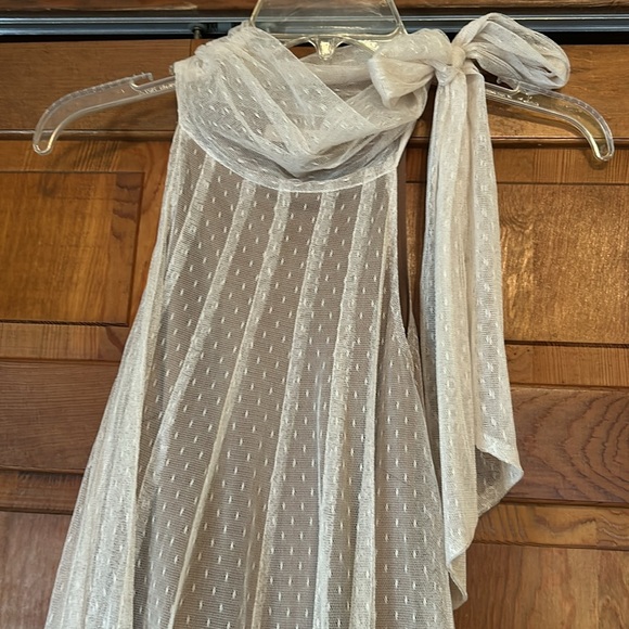 Rye Cream lace overlay party dress - Picture 4 of 8